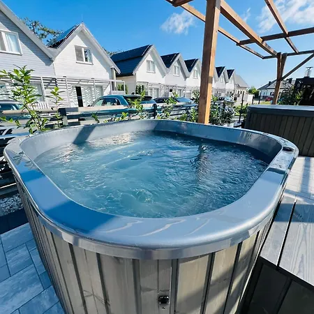 Gasthuis Old Tree & Restaurant Auschwitz