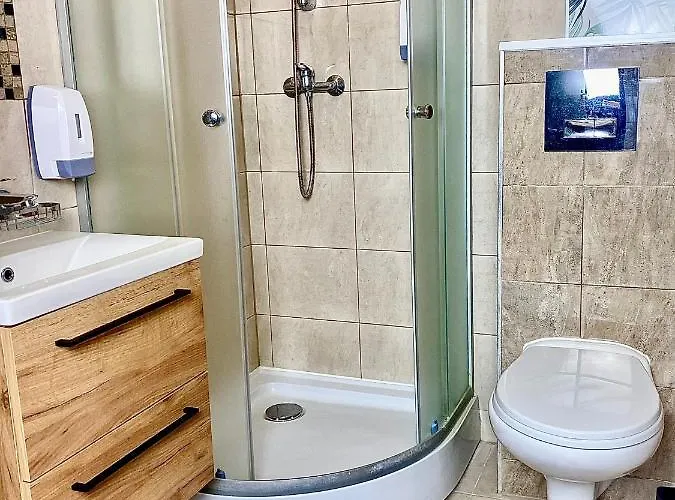 Gasthof Old Tree & Restaurant