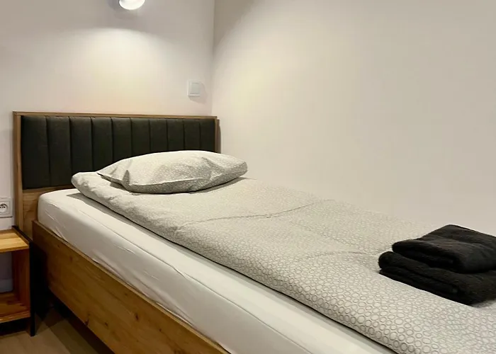 Old Tree & Restaurant Gasthof