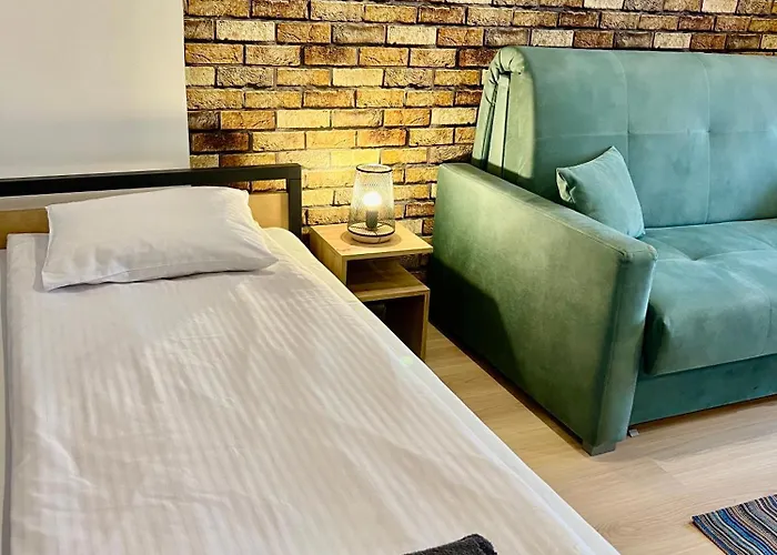 Gasthof Old Tree & Restaurant Auschwitz